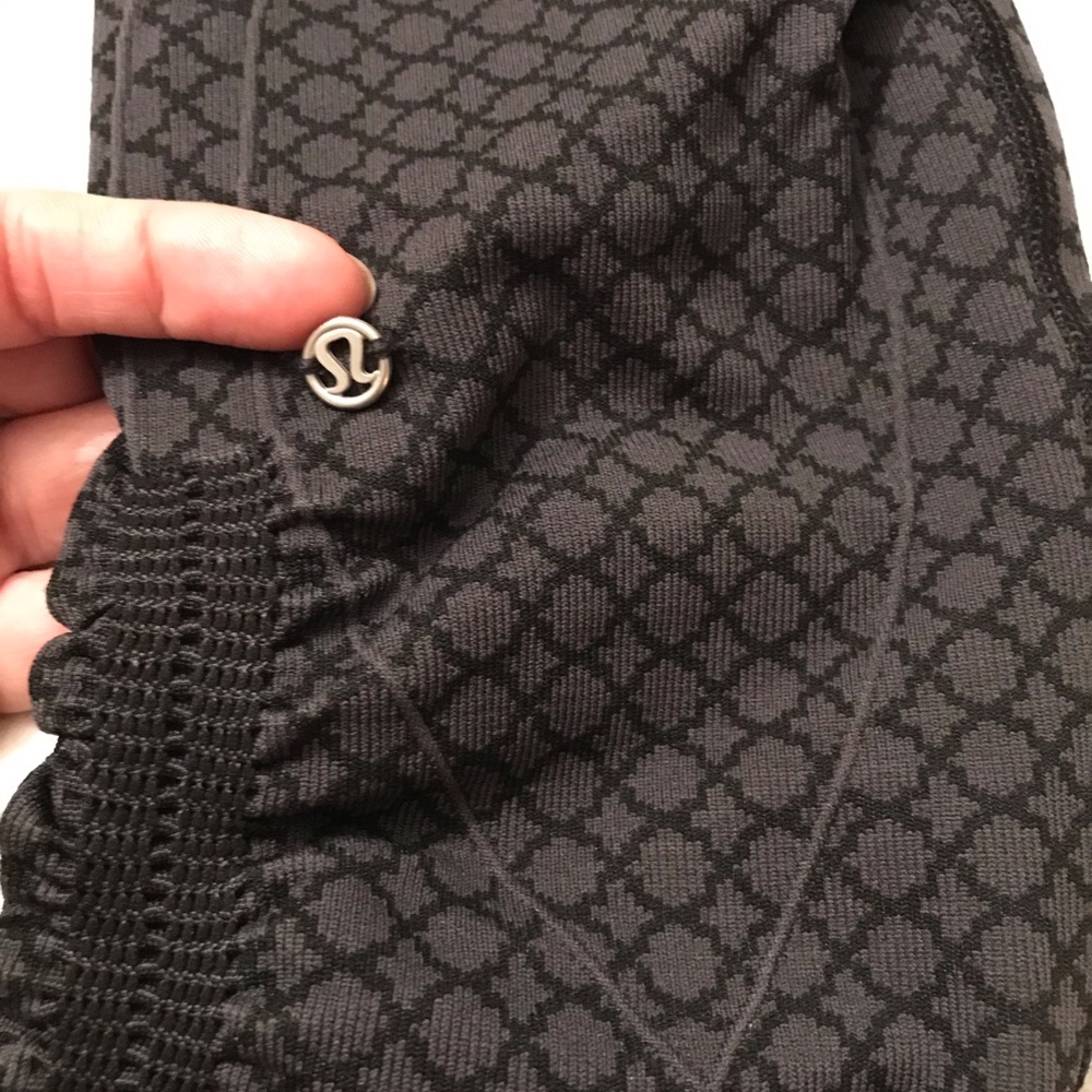 NWOT Honeycomb Design Lululemon Seamless Leggings